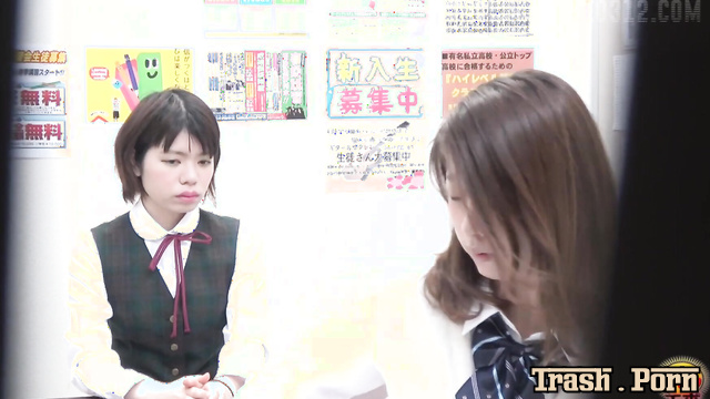 Evo EE-235 盗撮 女学生 テスト中 多発 羞恥おなら 教室に響き渡る爆裂音～ Accident in Panty