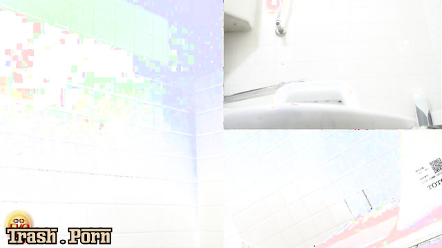 Evo EE-058 Japanese Pissing 力み顔放屁 スカトロ Piss in Toilet