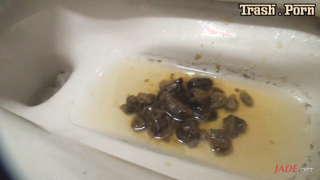 Jade UNKW-052 Enema and defecation inside the female toilet cabin