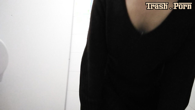 nastygirl – Pee and poop in WC