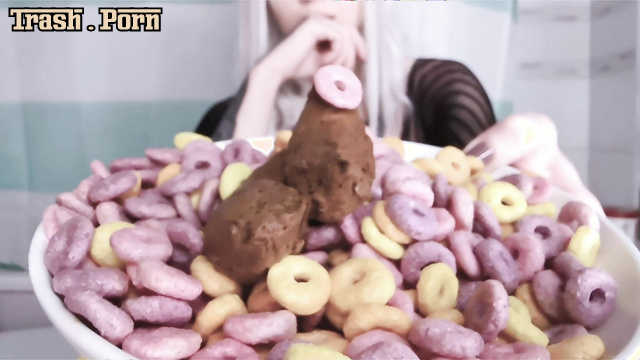 DirtyBetty – Do not let this bitch play with food