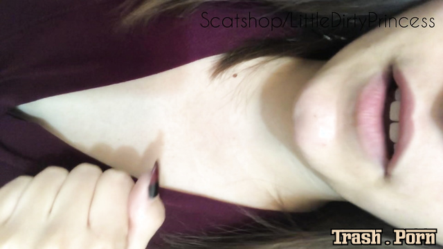 LittleDirtyPrincess – Urgent shit before work