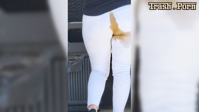 Lexipoo – Lexis Public Mess VOYEUR Style