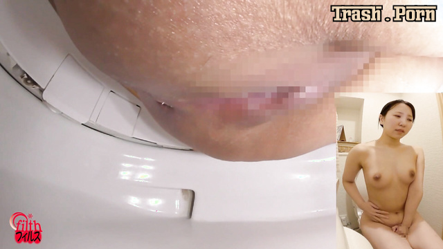 Filth FF-677 Pooping 家庭内隠撮 妹全裸うんこ Part 3