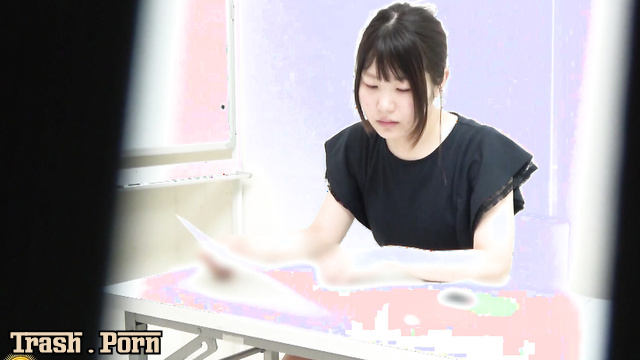 Evo EE-786 Office Hidden camera 隠撮 穴開き卑猥下着OLのセクシーうんこ Part 10