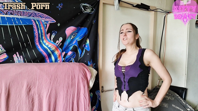 Kitty Skatt – Extreme nose shart shit femdom