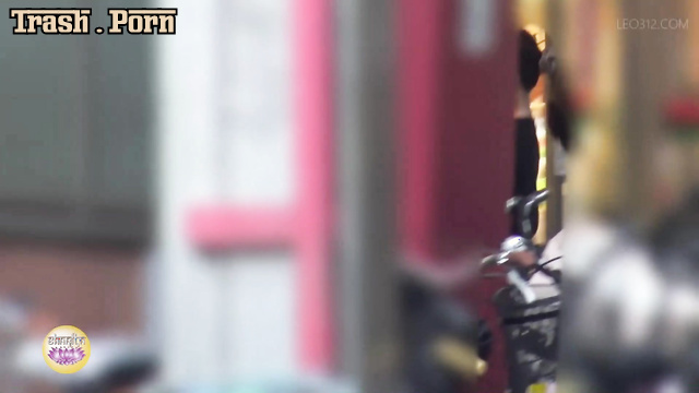 SL-504  Self Watching Excretion Play セルフウォッチング排泄プレイ Part 1
