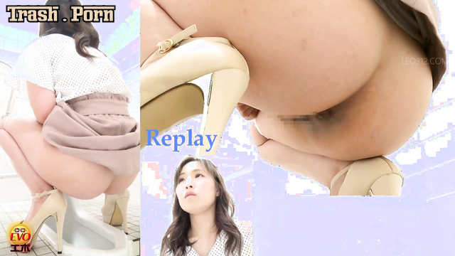 EE-517 生け花を学び、トイレでうんちをする Pooping on Toilet Part 5