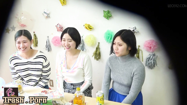 PGFD-082 集団嘔吐の実情 The Actual Situation of Group Vomiting Part 1