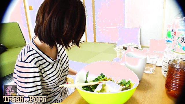 BFJV-18 Girl Eating and Force to Vomit 女の子は食べて強制的に吐き出す HD