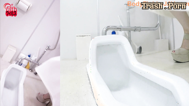 BFFF-343 アマチュア糞トイレ排泄
