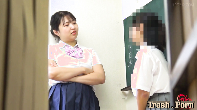 FF-584 車内でパンティ糞漏れ Panty Shit Leaking in the Car Part 7