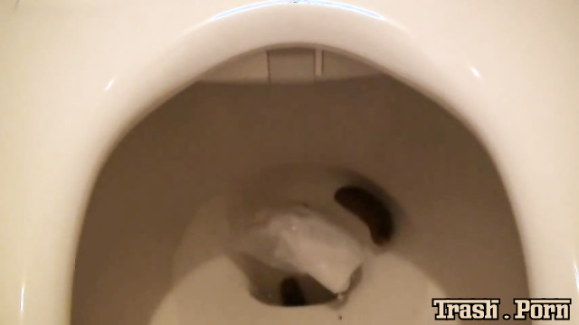 MMO-04 Closeup pooping in toilet and masturbation