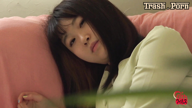 FF-518 自然な女性のソロうんち Natural, Female Solo Poops Part 3