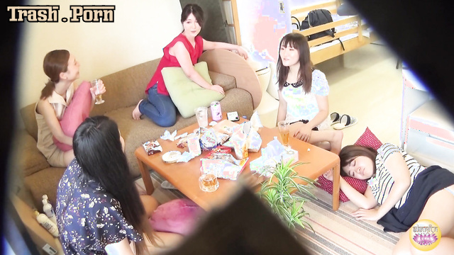 SL-350 Voyeur Girls Shit Party 女の子のシャツ党