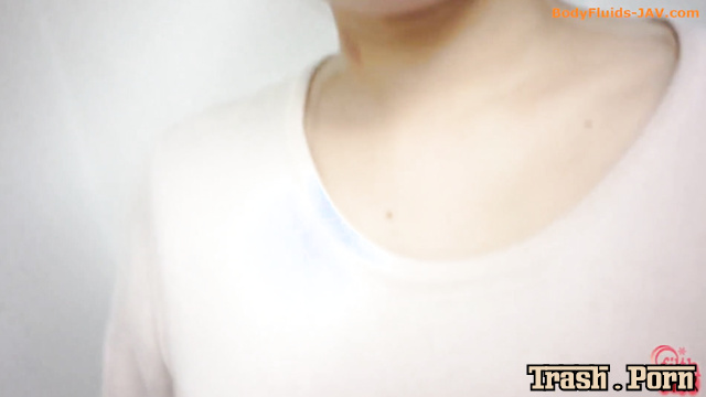 BFFF-103 Cute girl peeing and pooping filming 3 angle views