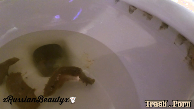 Her first poop video, xRussianBeautyx is very proud of it