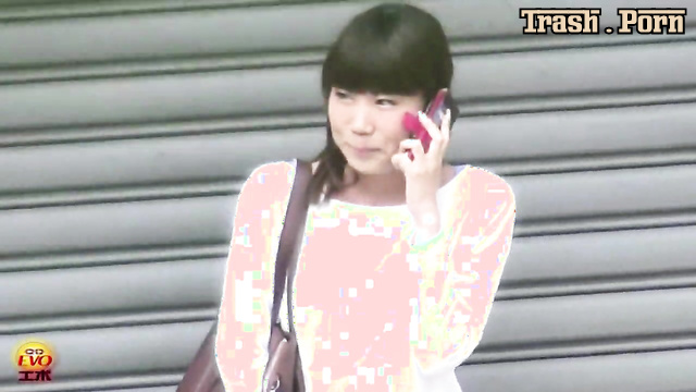 EE-062 盗撮　清楚な女子達の失態…　街中爆尿漏らし Outdoor Pissing 138分 HD