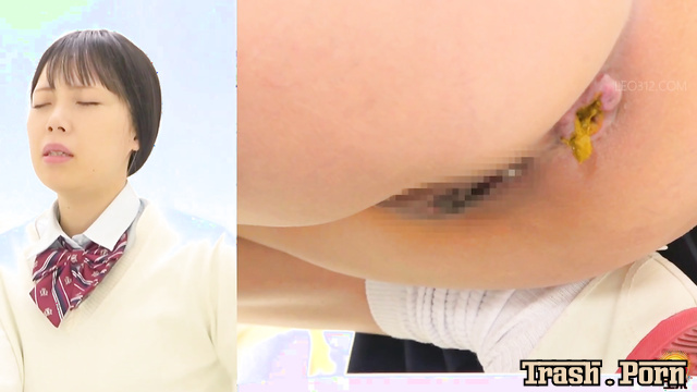 EE-686 便器を押してうんちを出す Toilet Scat Voyeur Part 6