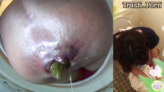 SL-043 3カメ隠撮　肛門どアップうんこ　～イキんだ吐息と膨れあがるアナルの動向～ Defecation 134分 Voyeur