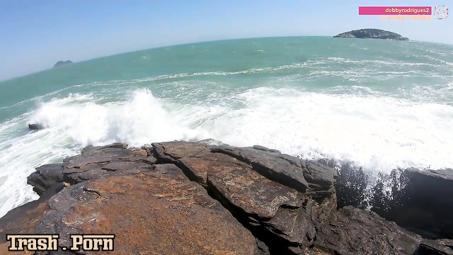 Candy Debby – Peeing and sex on the beach PART 1