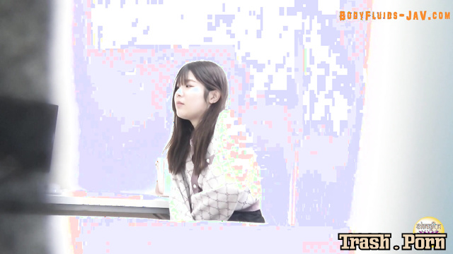 Sharila - ﻿SL-625 診療所で便が詰まった女性