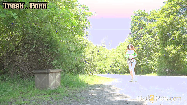 Desperate girl peeing so sexy, look (village tape)