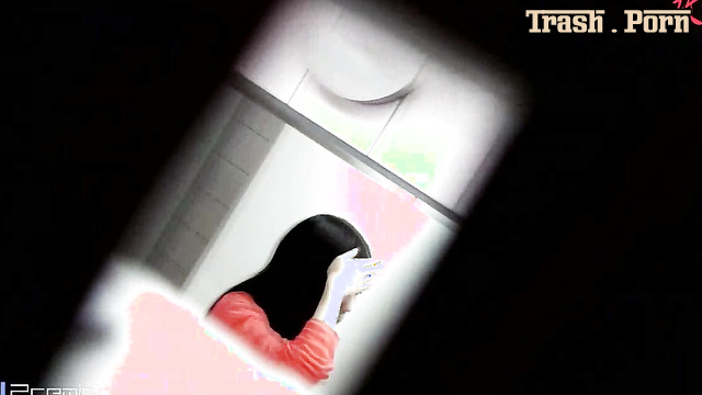 BFJP-137 硬い一発を捻り出す美女 幻