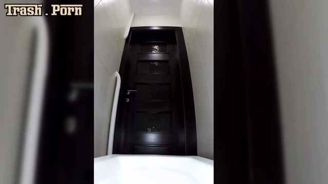 scatdesire – Toilet Paper in my Ass