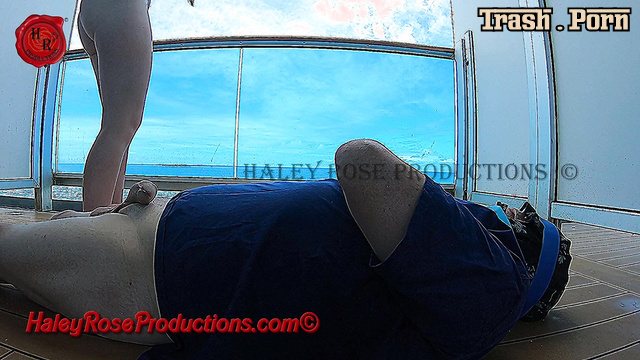 Haley Rose – Cruise Ship Balcony Shit Feeding