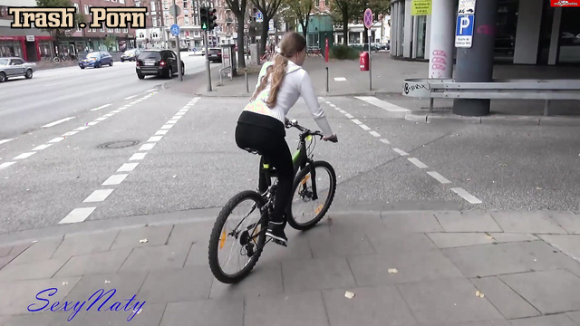 SexyNaty rode her bike for a long time before she felt a strong urge to pee
