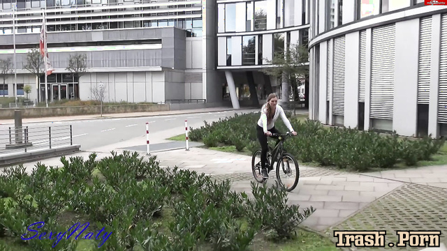 SexyNaty rode her bike for a long time before she felt a strong urge to pee
