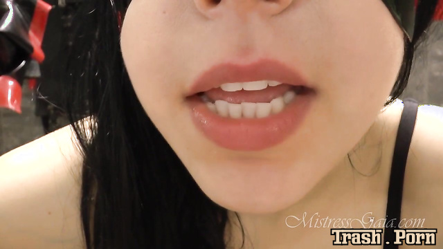 padronagaia – MISTRESS GAIA – SCAT FOR BREAKFAST