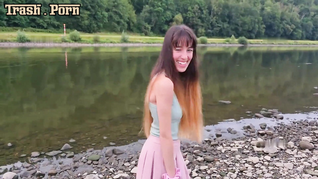 Urinating near a lake is good for your health, Layla von Hohensee