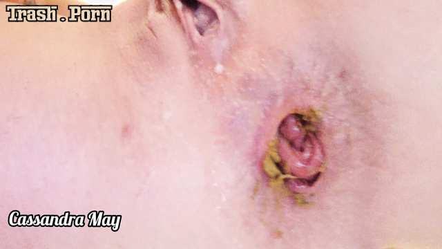 Cassandra May - Bathroom Shit and Piss Dirty Rosebud