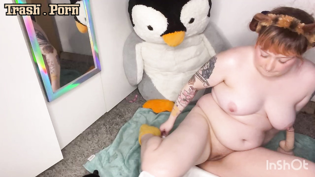 She likes it when her diaper gets sticky with poop, kinkylilQT