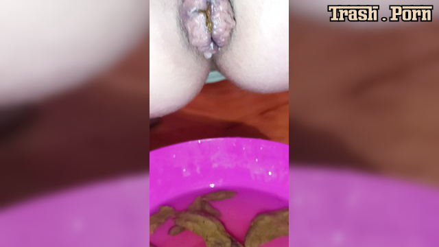 She likes to urinate and defecate in the toilet (lillyandnegro)