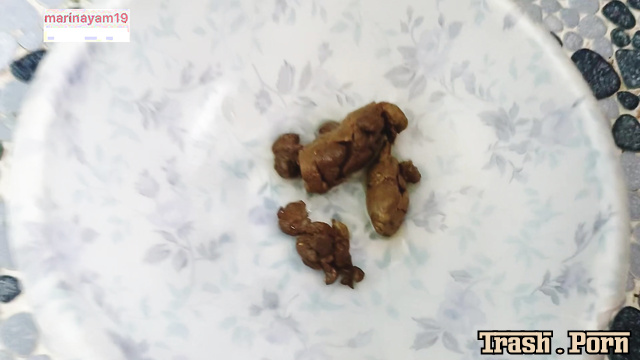 She left excrement in the shower again - Marinayam19