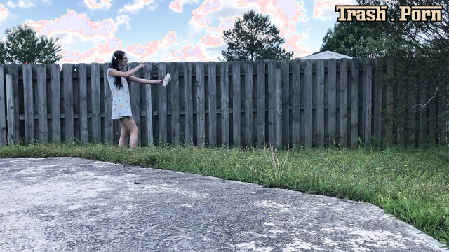Outdoor games for little fools (plus funny pissing)
