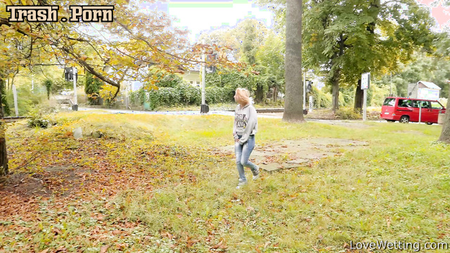 LoveWetting - Outdoors Pissing Bonus with Chanel Kiss