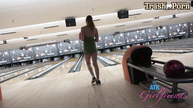 Fiona Peaches is going to make you footjob in the car after bowling