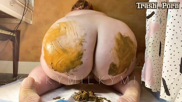 KinkyMilkyMint - My Early Morning Shitting and Smearing for You