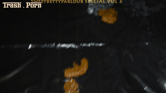 Sweet shitty moments of her poop - DirtyBetty solo