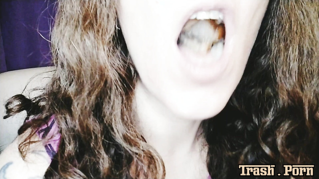 Xiomara Fox Fetish Queen combined meat and shit and ate it