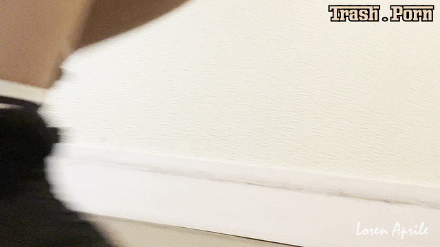 Trans wants her to pee inside his huge asshole, Loren Aprile