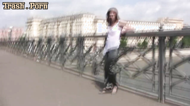 Alex pissed on a brigde (and then went to change her panties in the forest)