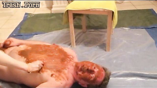 Morning handjob and jerk off in shit / girlsscatandpiss
