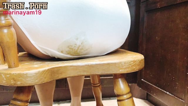 ScatShop - Marinayam19 smearing shit diarrhea in dirty panties