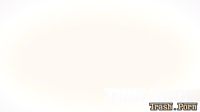 Tina Snow playing with her urine and rolling on the floor