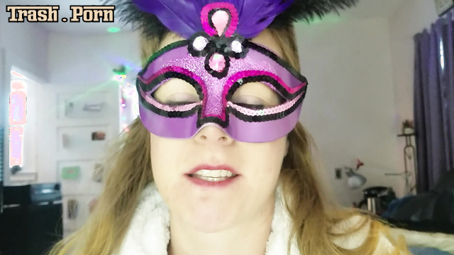 Slave confessed that he likes her stunky shit (closeup)